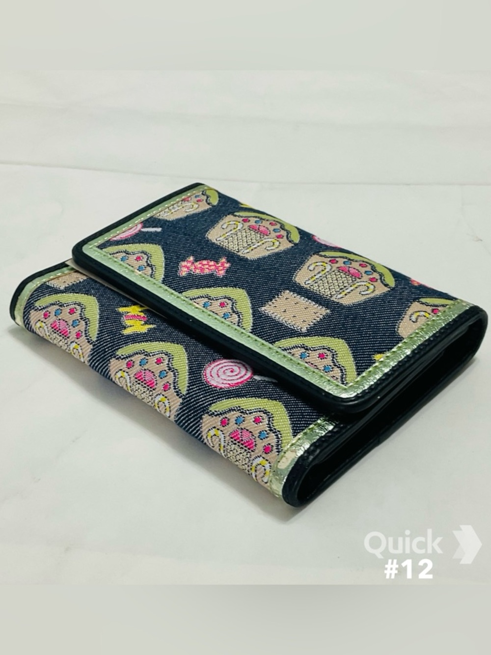 Leather Bi Fold Wallet with Coin Pocket